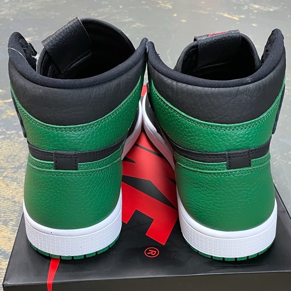 Nike Air Jordan 1 Hi Retro Pine Green 555088-030 Toe Gorge - Picture 6 of 11